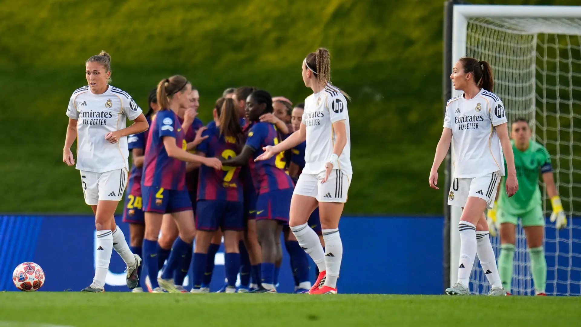 El Barça aplasta al Real Madrid y deja sentenciado el pase a 'semis' de ...