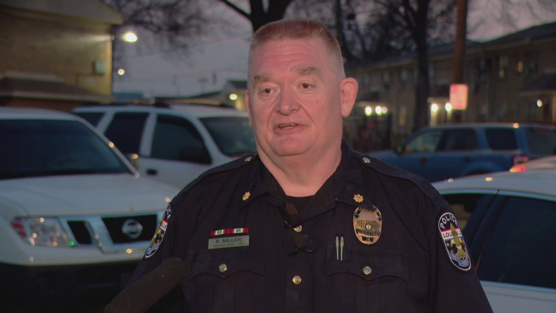 2 dead, 1 critically hurt in Algonquin neighborhood shooting