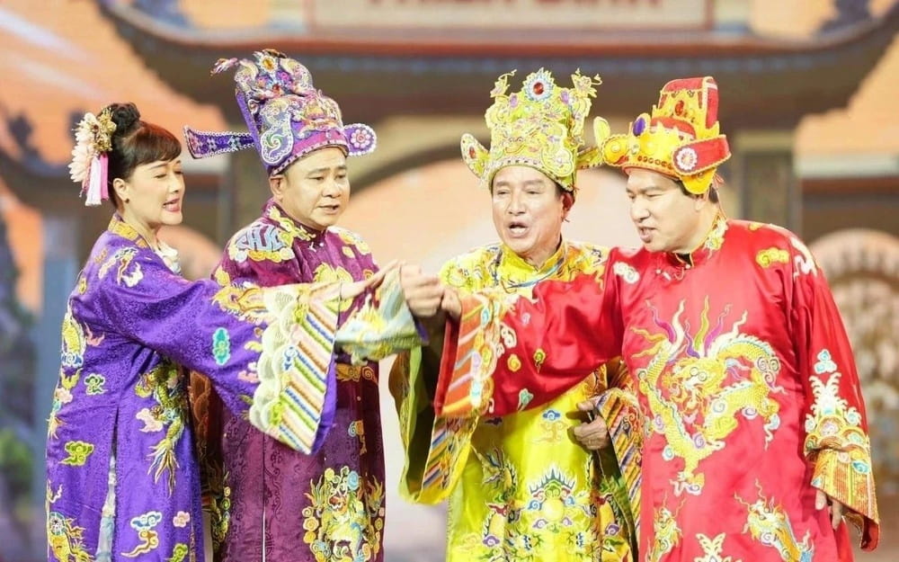 Táo Quân phiên bản đặc biệt trở lại với tiểu phẩm Hái hoa dân chủ