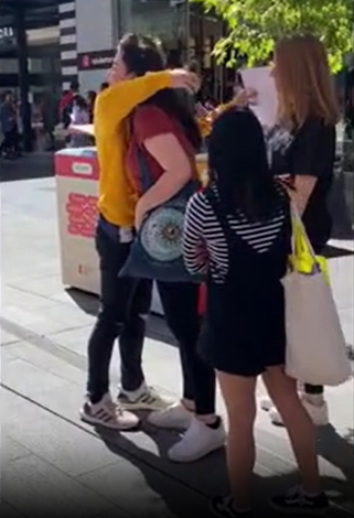 Simple acts of kindness extraordinary impact | How small gestures ...