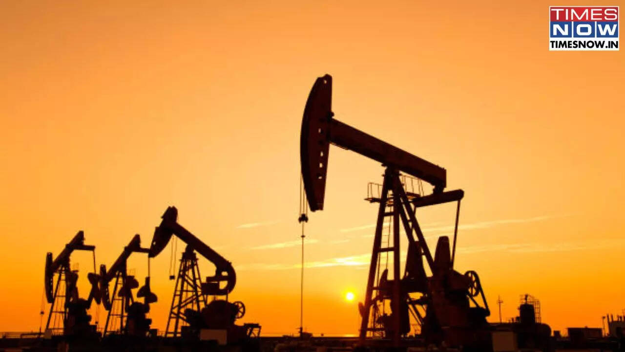 Oil prices climb back above $100 amid US-Iran tensions