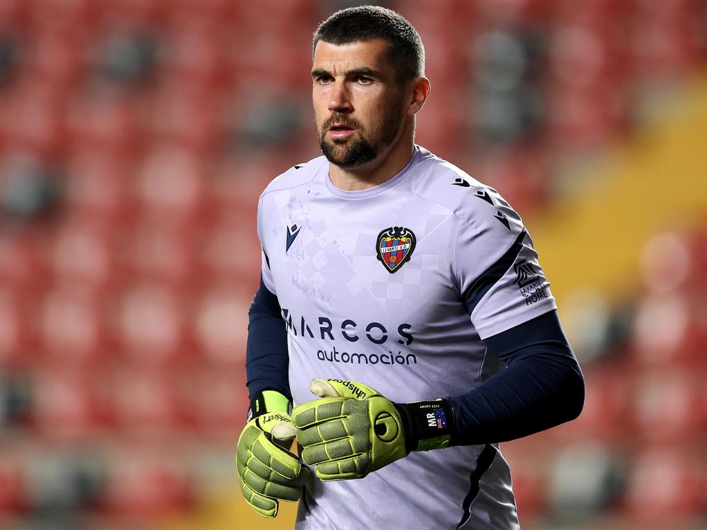 Schwarzer backs keeper rotation