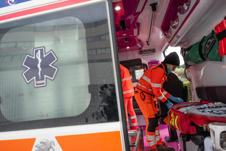 Scontro tra auto e tir in A1 durante grandinata, un morto