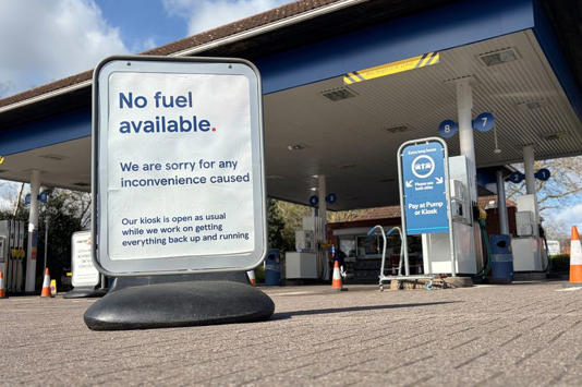 A sign informing customers that there is no fuel available to purchase at the entrance to the filling station at Tesco Superstore in Worcester
