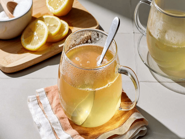 Honey tea recipe: Step-by-step method and the right time to add honey
