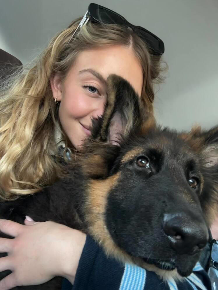 Sydney Sweeney shares adorable ‘pupdate’ featuring her fluffy sidekick ...