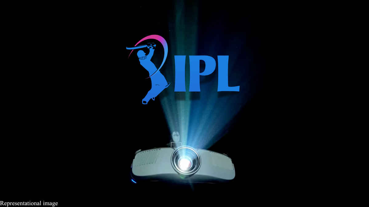 Watch IPL 2026 on big screen: Best projectors you can buy with 10 ...