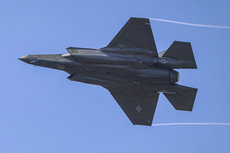 "Il Pentagono prepara il colpo finale in Iran"