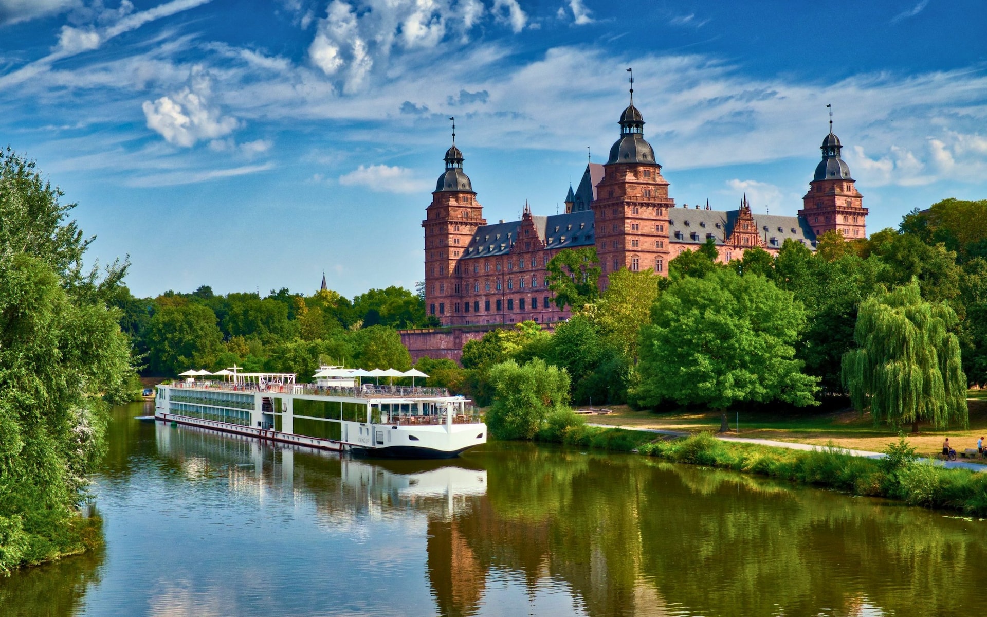 Viking Longship; Viking cruise line guide