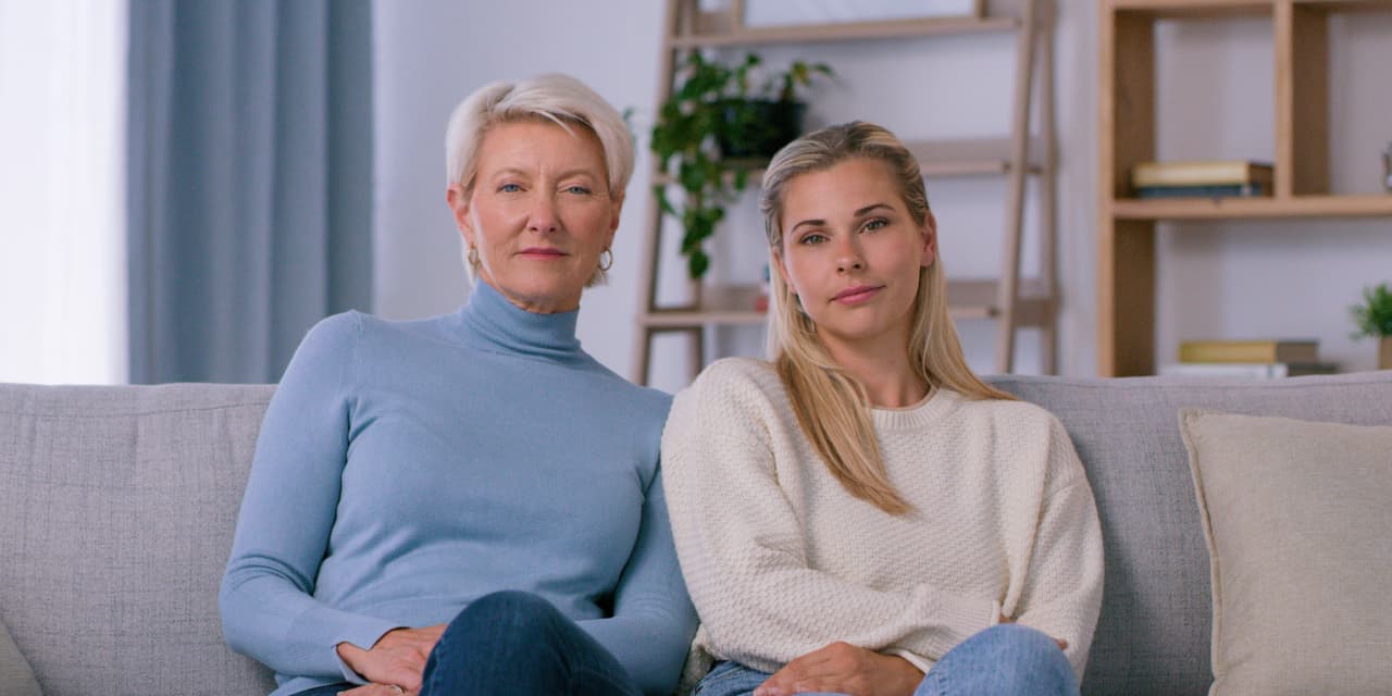 An older relative wants to give my daughter $19,000 when she turns 18. I said no. Who’s right?<br>