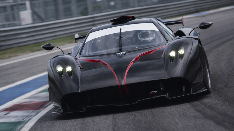 Huayra R full throttle on track raw V12