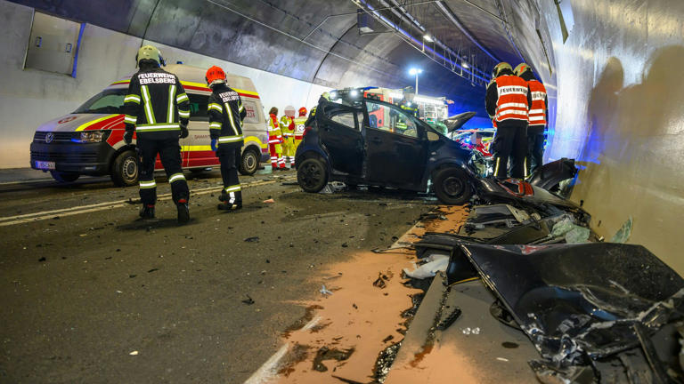 Der Crash passierte im Mona-Lisa-Tunnel in Linz.