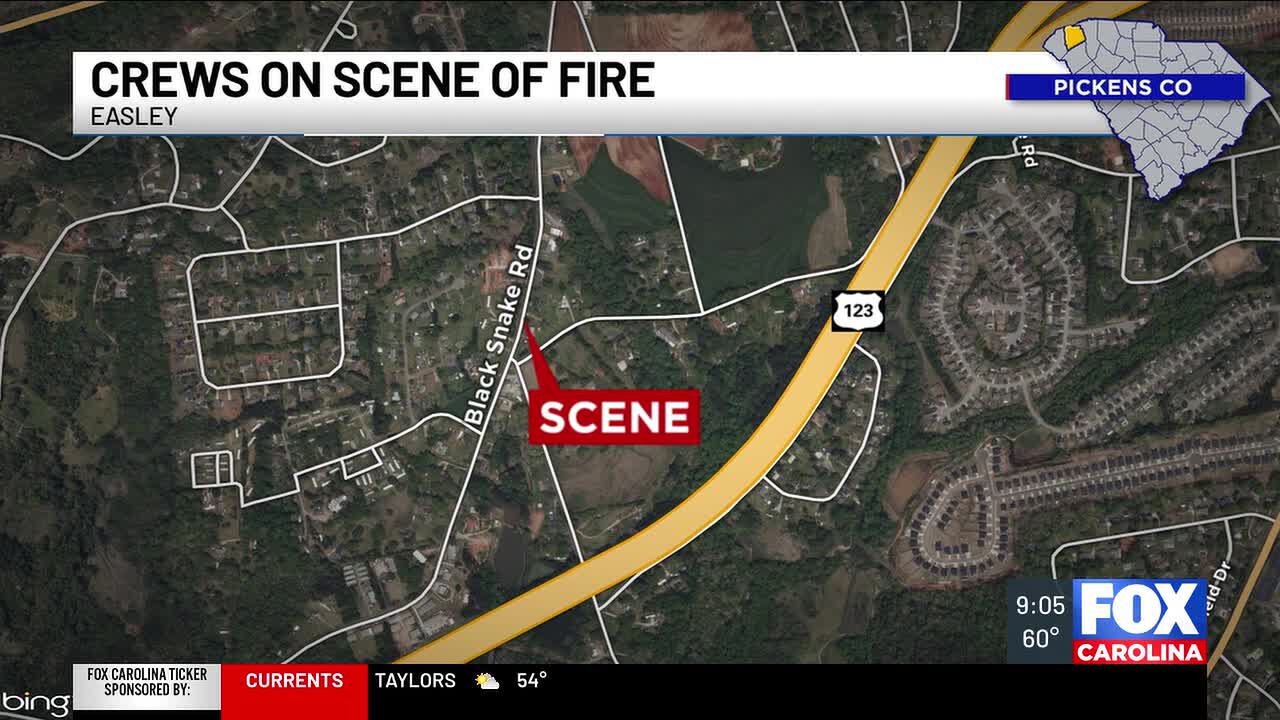 Crews responding to fire at furniture store in Easley