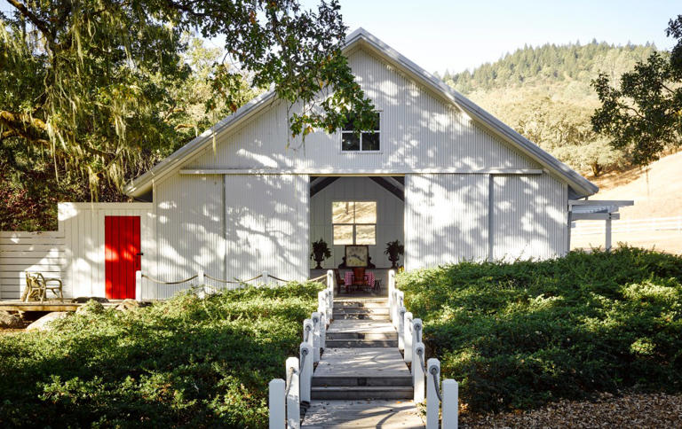 Designer Ken Fulk wants $4.5M for his Napa Valley ranch and everything ...