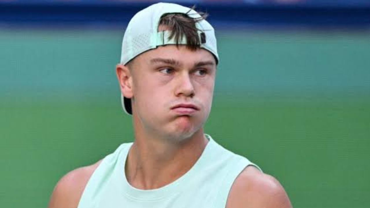 Tennis star Holger Rune seen with girlfriend Caroline Donzella in ...