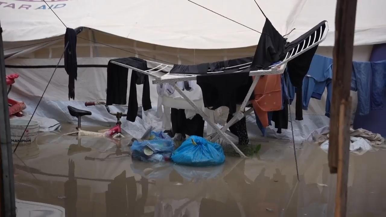 Overnight rain across Gaza Strip further worsens conditions for ...