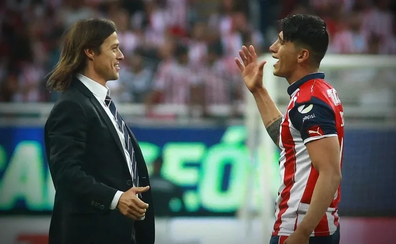¡Bombazo en la Liga MX! Alan Pulido podría reencontrarse con Almeyda en ...