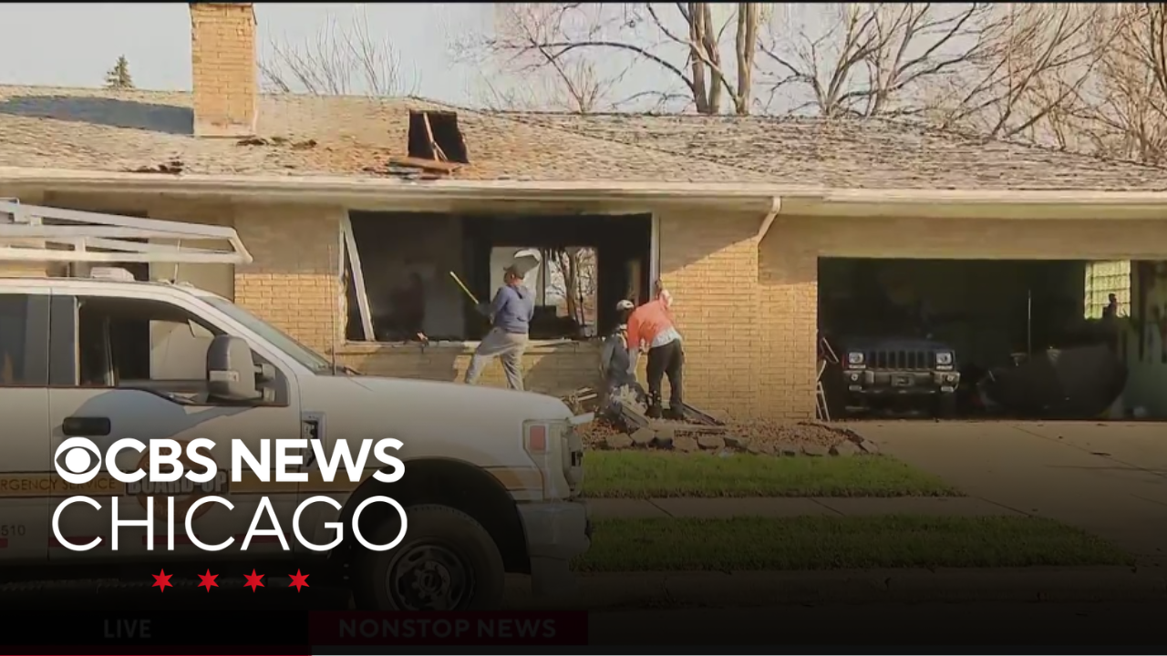 Man found dead after Roseland house fire