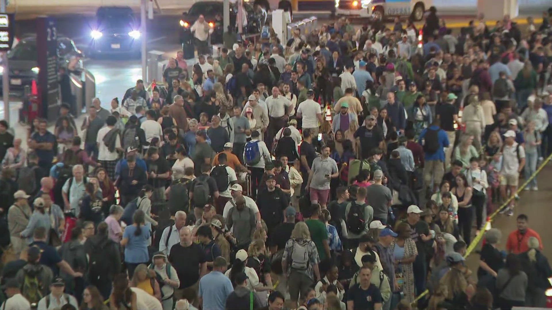 IAH lines hit 4 hours as TSA help arrives amid shortages