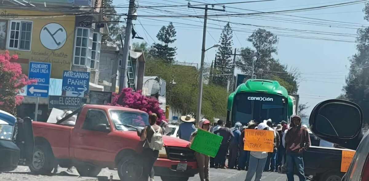 Bloquean carretera en Tecozautla para exigir localización de dos ...