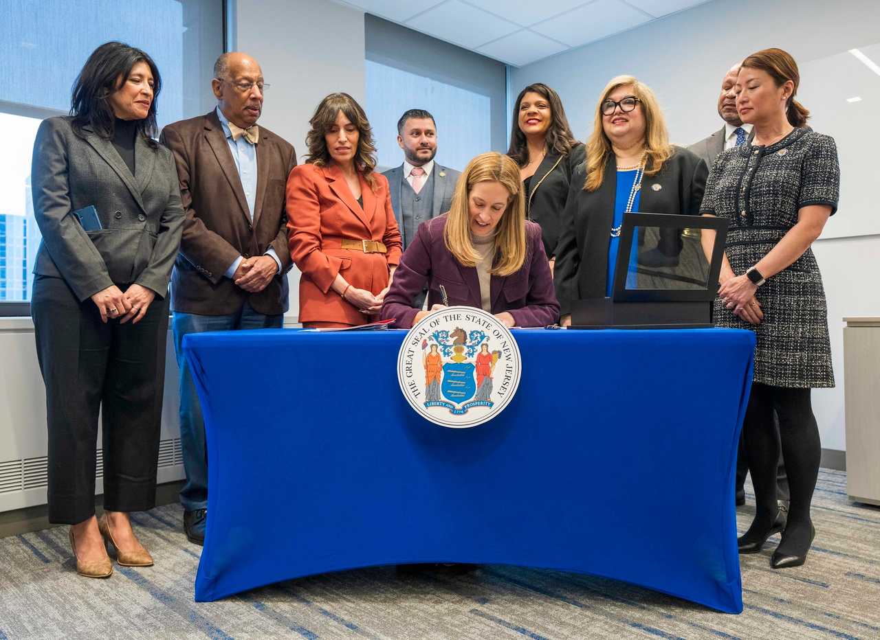 Gov. Sherrill signs bill banning ICE from wearing masks