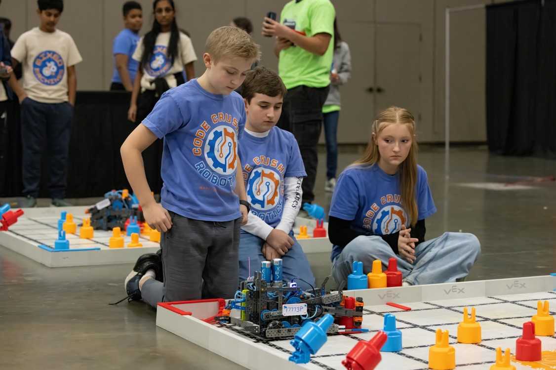 Eight Madison County robotics teams advance to VEX World Championship