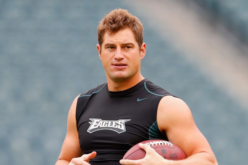 Former NFL star's ex-wife now dating another player from same team