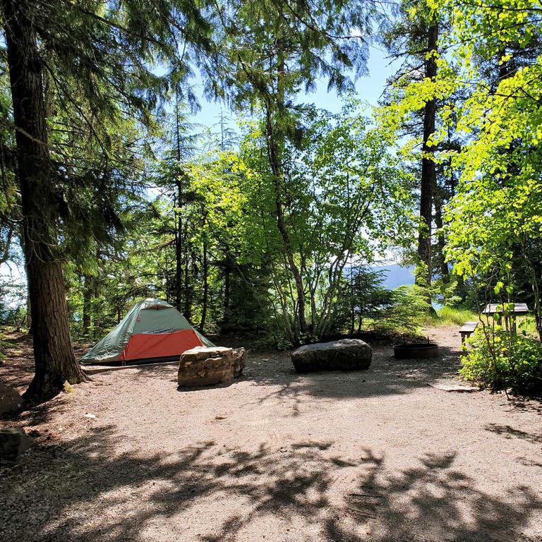 Sprague Creek Campground: The most epic lakeside camping in Glacier ...