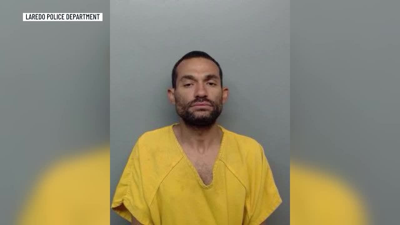 Laredo man arrested after alleged voyeurism, theft