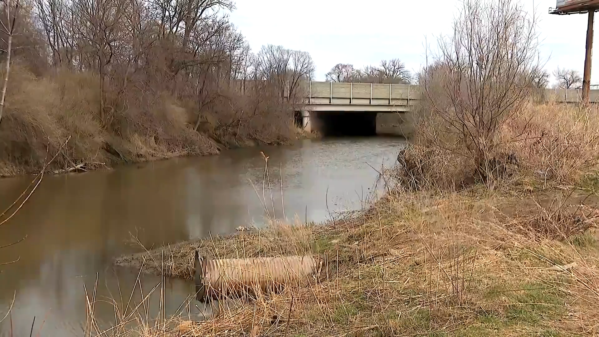 Body found in NW Indiana river where teen was reported missing