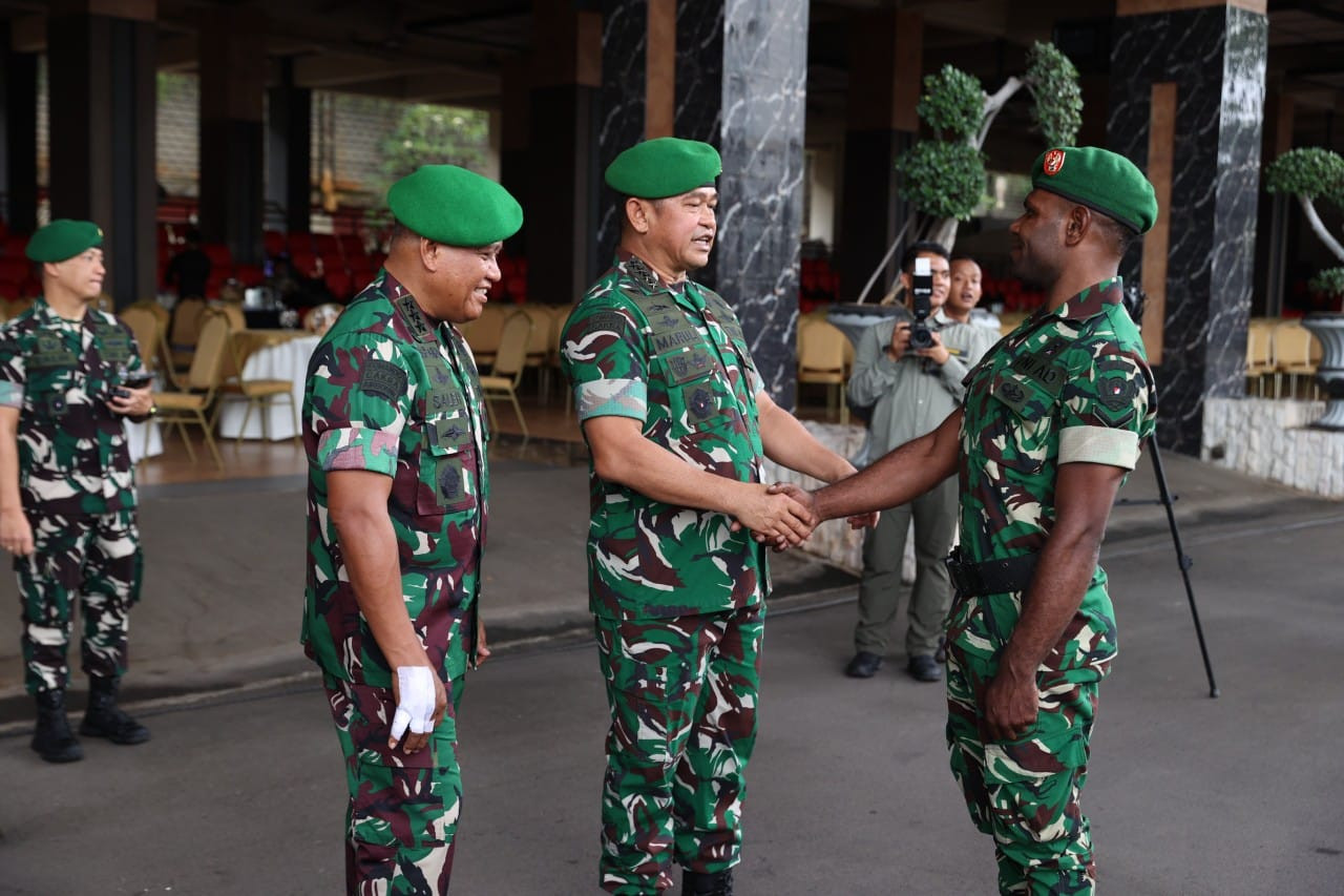 KSAD Maruli tegaskan suku Dayak berpeluang menjadi prajurit TNI, termasuk yang bertato