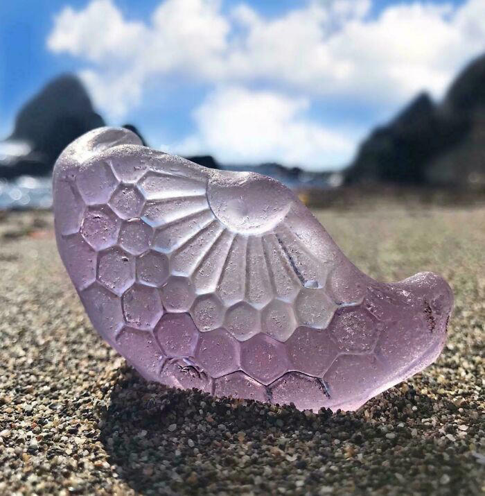 96 beautiful glass items that people are lucky to own