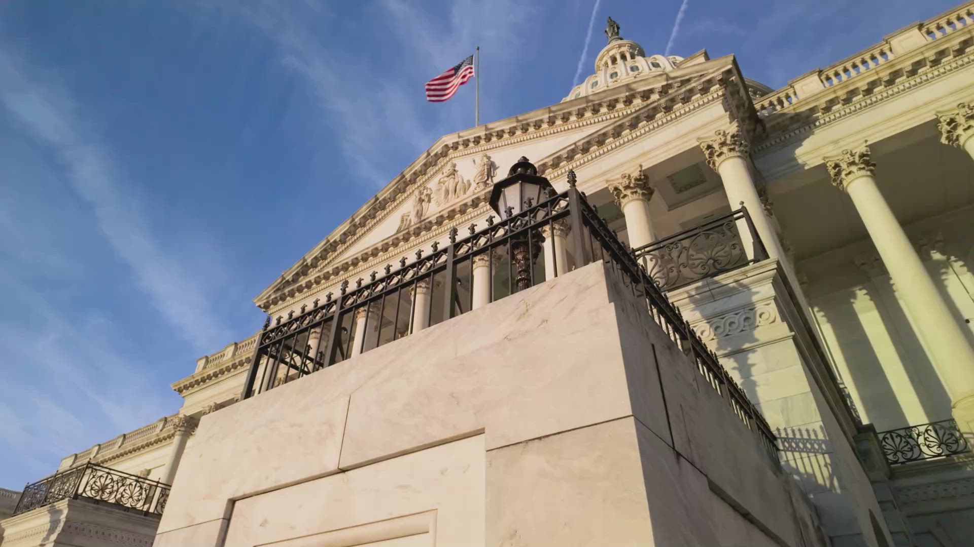 Democratic sen. takes aim at bill to pause building of data centers ...