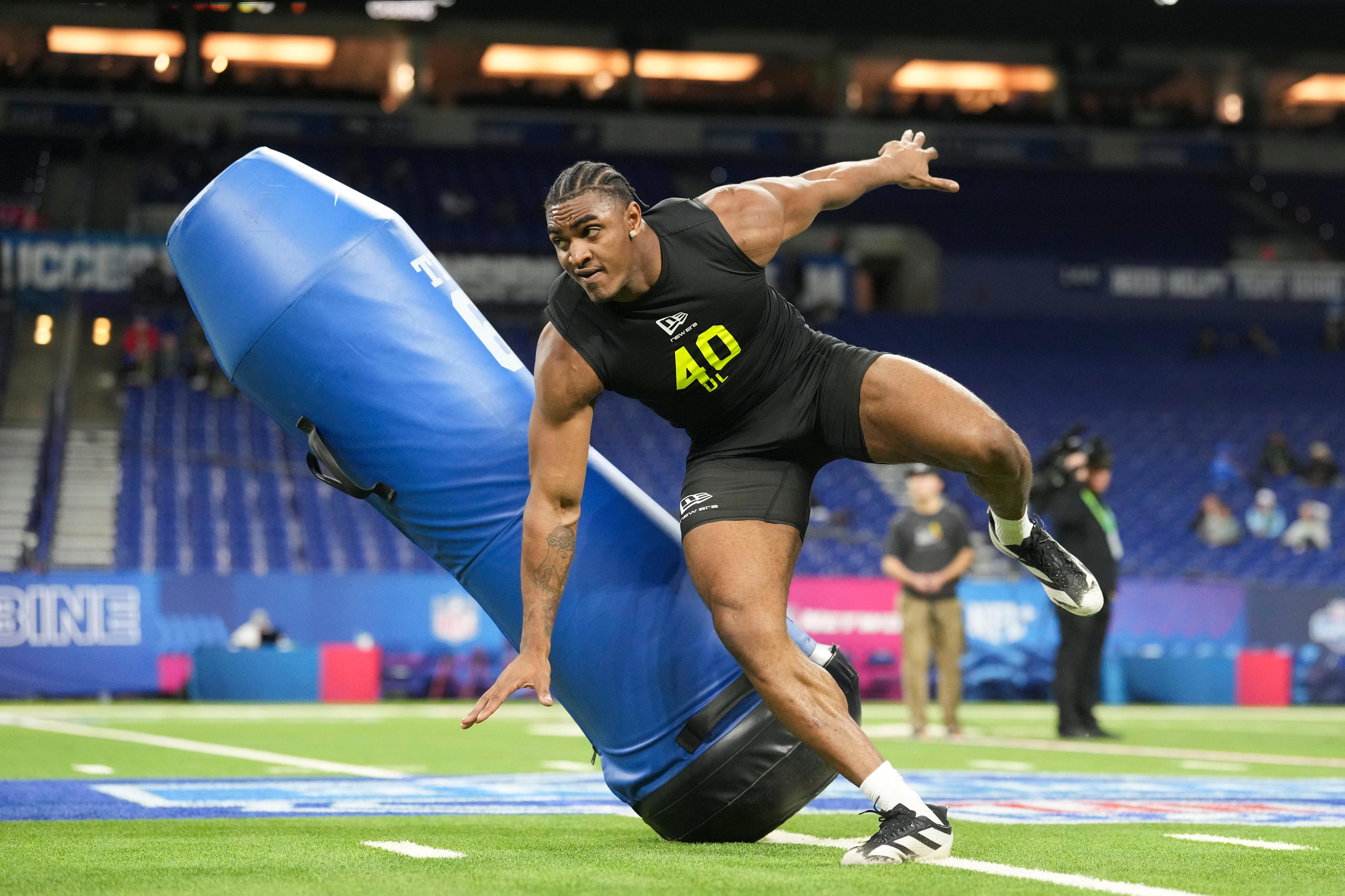 Cowboys to host undersized but explosive DE Romello Height for official ...