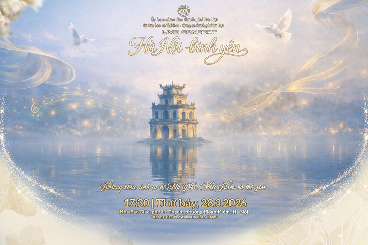 Diva Mỹ Linh, nghệ sĩ violin Anh Tú biểu diễn trong concert miễn phí ở phố đi bộ Hà Nội