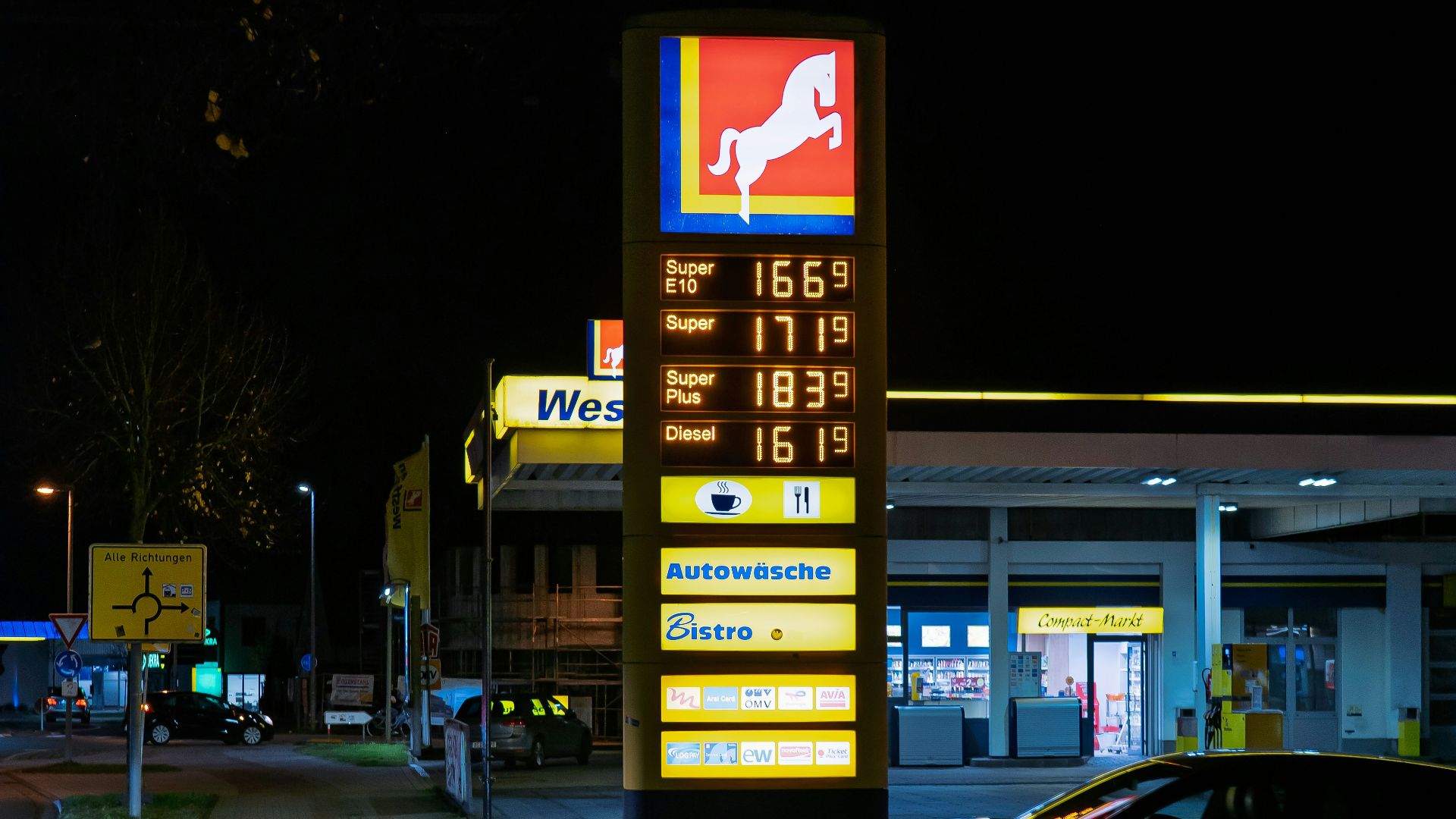 Nav Apps & Your Wallet: Fueling the Difference