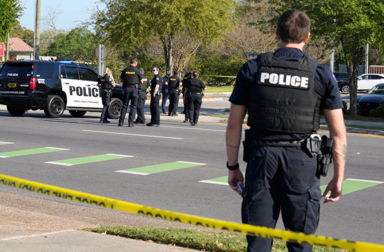 PPD officer fired gun during fight with suspect in downtown Starbucks