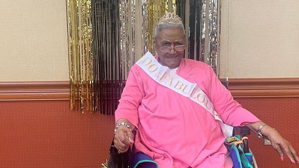 Swannanoa woman celebrates 100th birthday with friends and family