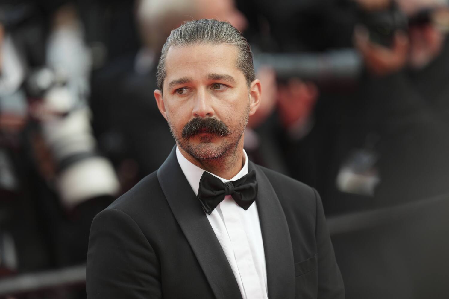 FKA twigs demanda a su exnovio Shia LaBeouf por un acuerdo de confidencialidad «ilegal».