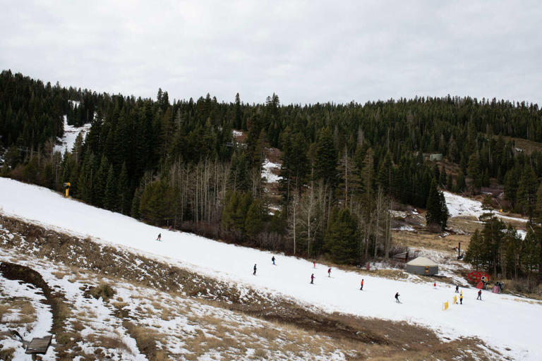 Tahoe ski season shrinks as Northstar announces early closure