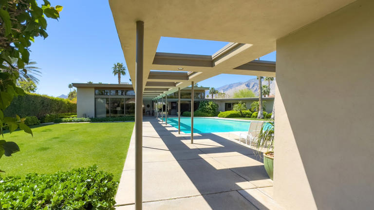 5 of Frank Sinatra's favorite places to stay and visit during his life
