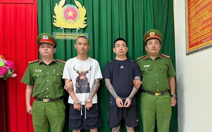 Bắt 2 người đi xe bán tải chửi bới, hành hung người đi xe máy ở TP.HCM