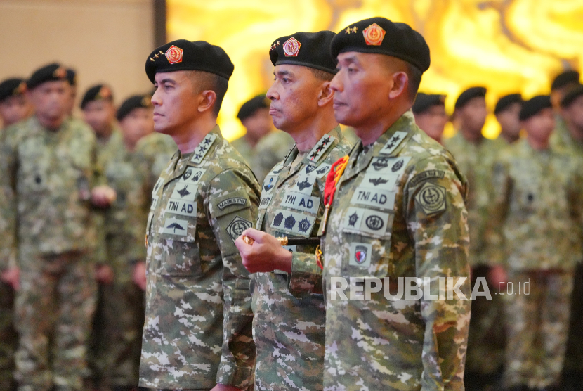 Panglima naikkan pangkat Letjen Lucky Avianto dan lantik Kaster TNI