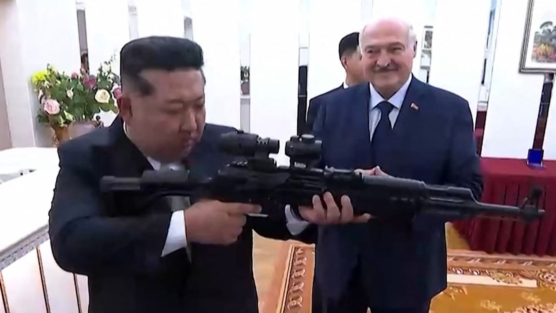 Belarusian president gifts assault rifle to Kim Jong-un with warning