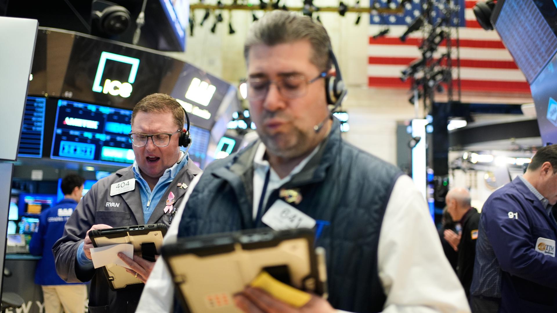 Wall Street falls to its worst drop since the Iran war, AP Explains