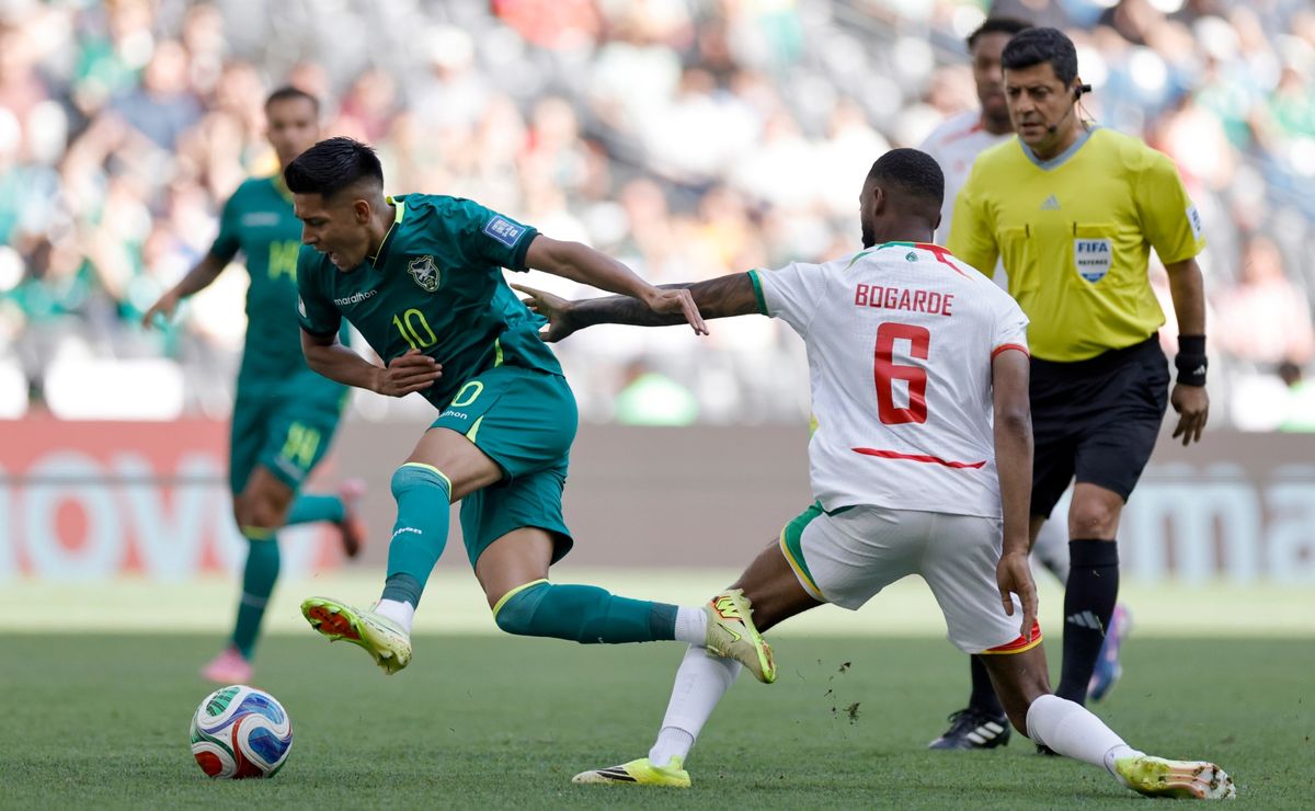 Bolivia se lo dio vuelta a Surinam y jugará ante Irak por el pasaje al ...