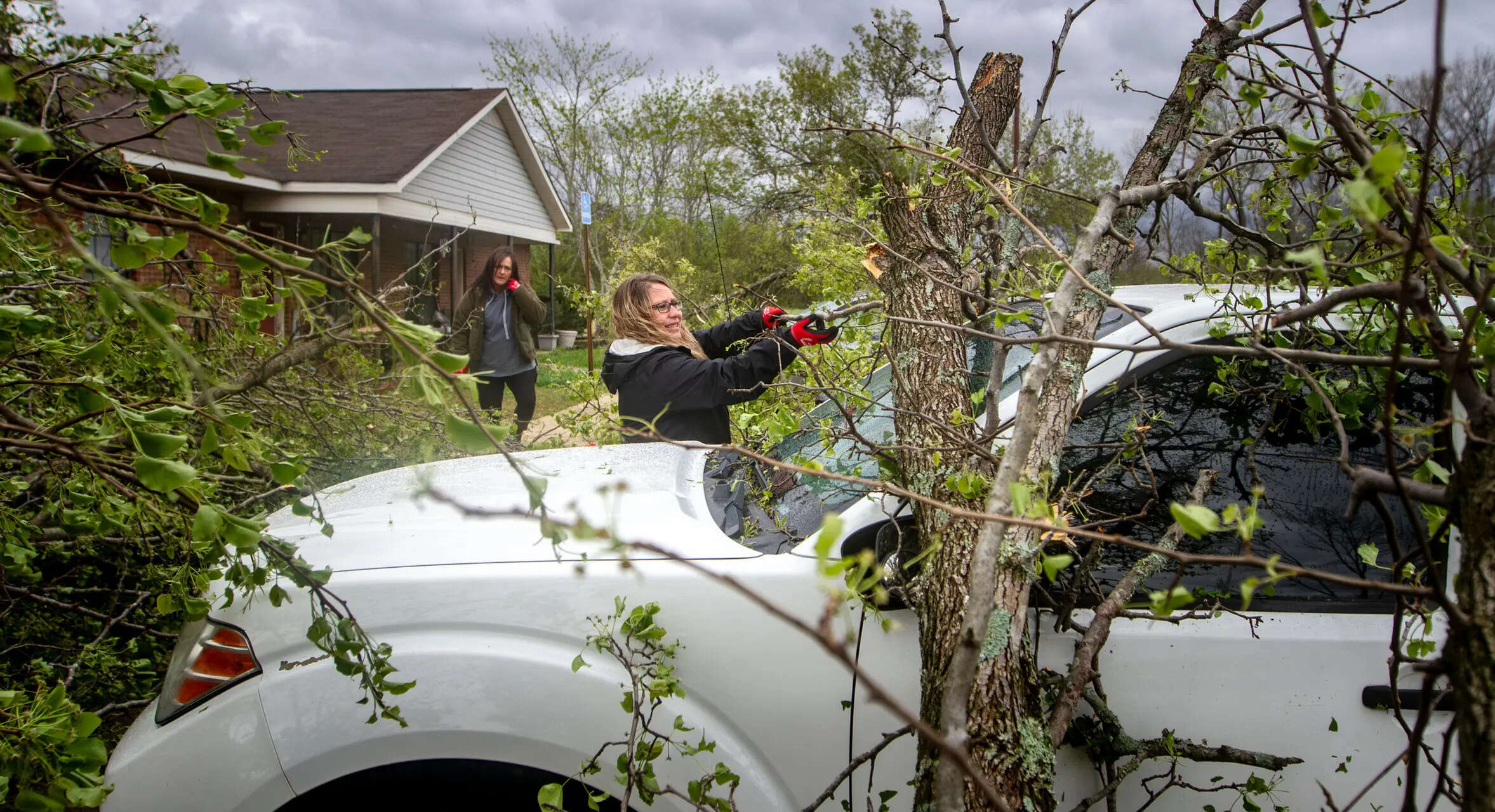 Tornado warnings sweep Midwest as severe storms threaten Ohio and ...