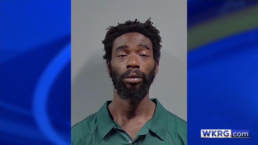 Struggle over officer’s service weapon leads to shooting in Pensacola ...