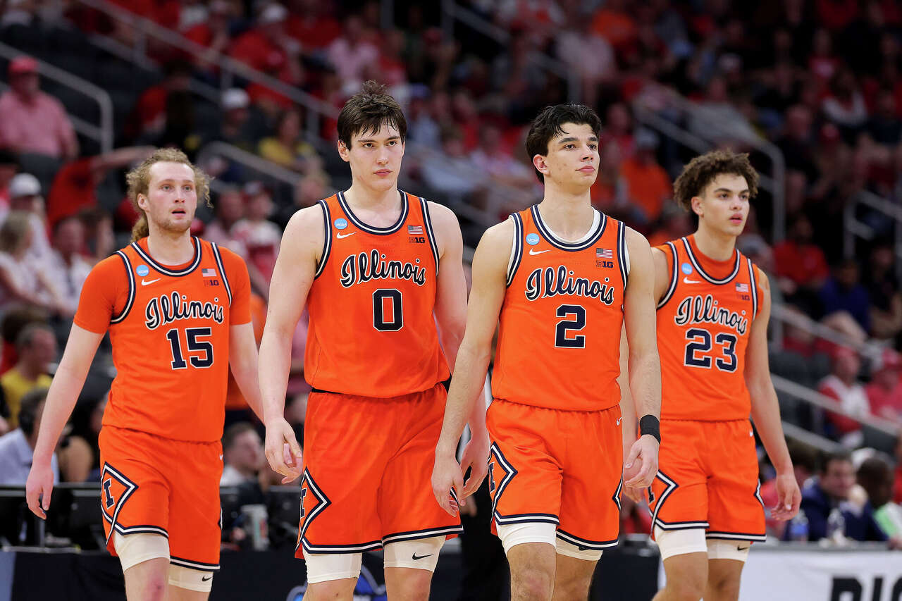 Illinois’ Jake Davis reveals pregame routine as Illini basketball ...