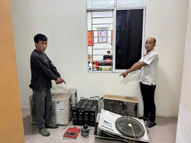 Truy bắt trộm thiết bị viễn thông, công an phát hiện 'ổ nghiện' ma túy